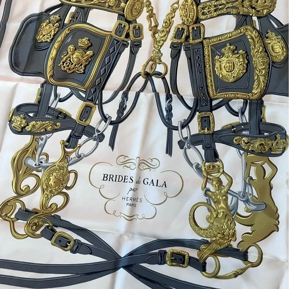 Hermès Red and Gold Brides de Gala Silk Scarf - Picture 2 of 8